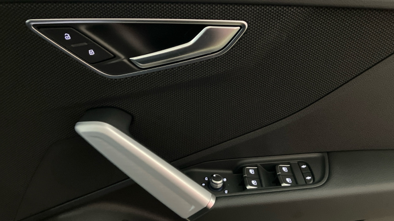 Audi Q2 35 TFSI S Line 5dr S Tronic [Tech] Petrol Estate